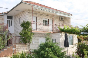Гостиница Apartment Nives  Трогир